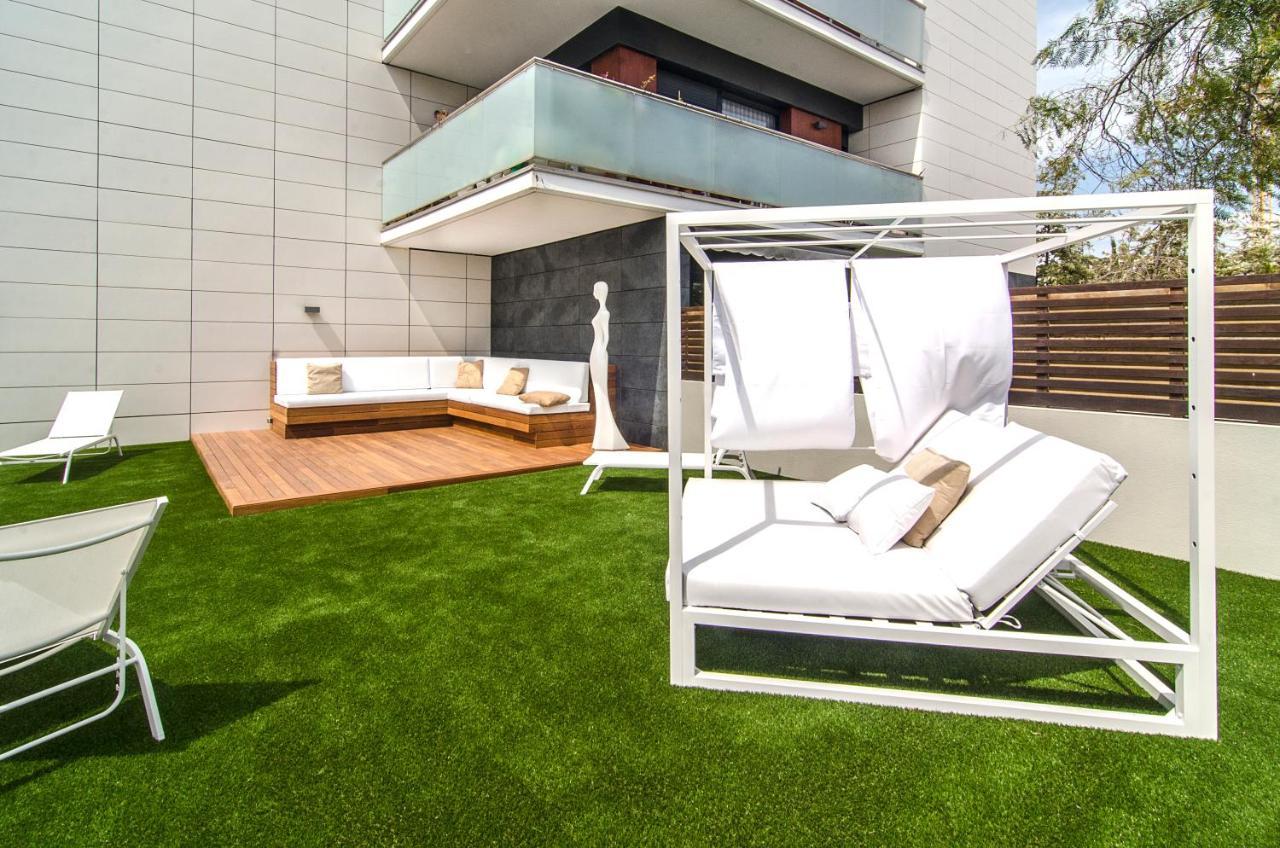 Sitges Spaces Garden Paradise 3 Bedroom, 3 Bathroom, Huge Private Garden-Terrace, Pool- Sleeps Up To 8 Dış mekan fotoğraf