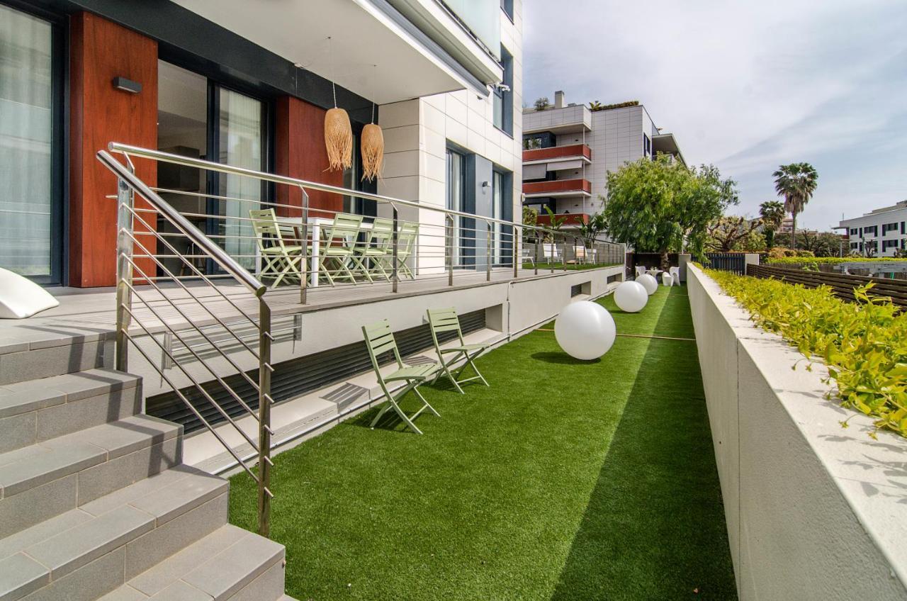 Sitges Spaces Garden Paradise 3 Bedroom, 3 Bathroom, Huge Private Garden-Terrace, Pool- Sleeps Up To 8 Dış mekan fotoğraf