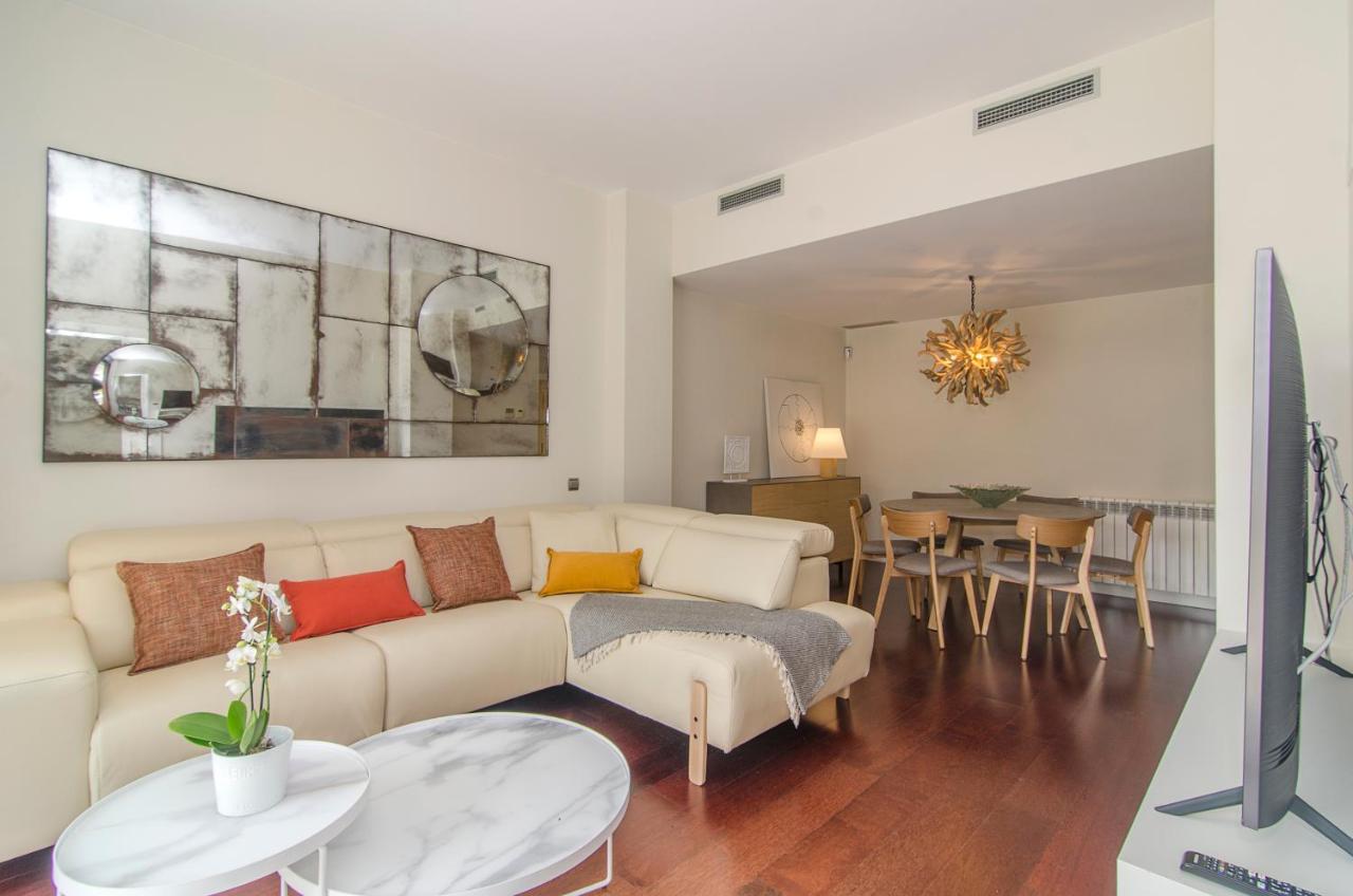 Sitges Spaces Garden Paradise 3 Bedroom, 3 Bathroom, Huge Private Garden-Terrace, Pool- Sleeps Up To 8 Dış mekan fotoğraf